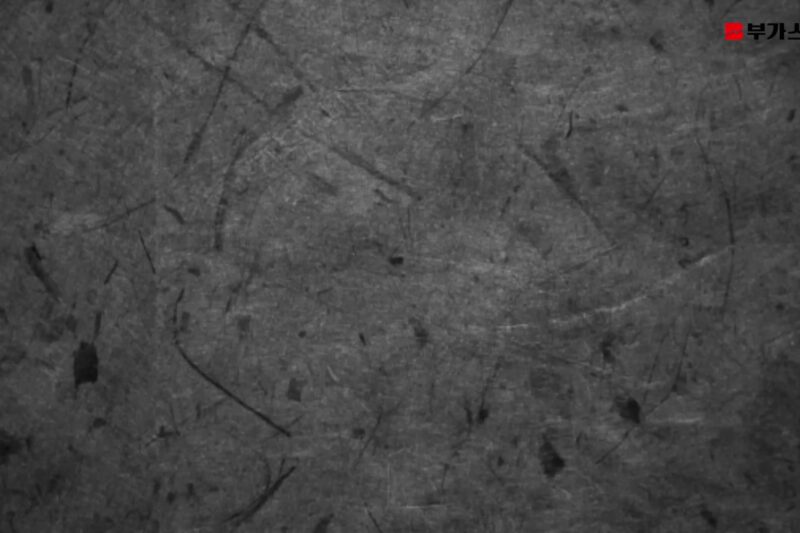 1% 고수들 삼성전자 버리고 SK하이닉스 매수… 리튬 호재 속 시민 불안 가중