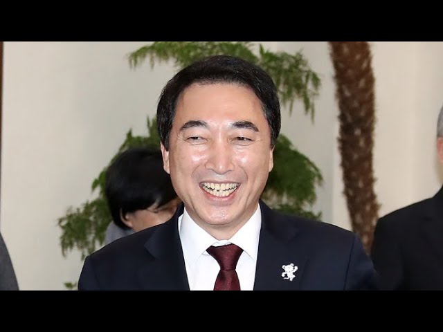 61% “개헌 투표 동시 찬성”… 정당 공천 과정, ‘63% 불만’ 수치 폭로